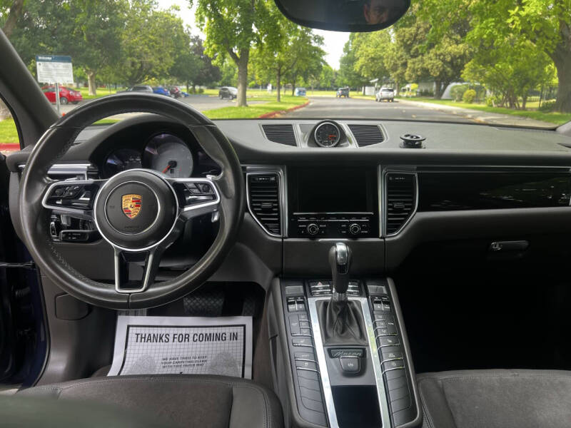 2016 Porsche Macan S