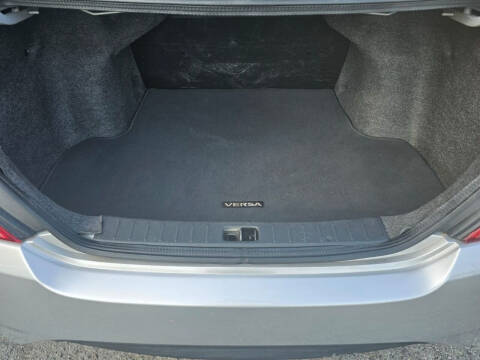 2017 Nissan Versa 1.6 S Plus