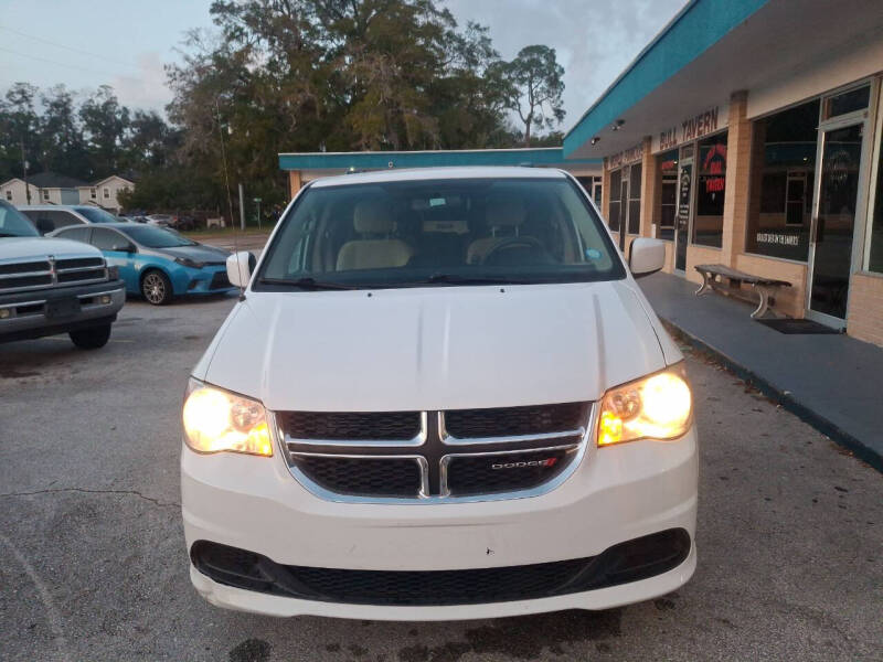 Dodge Grand Caravan's photo