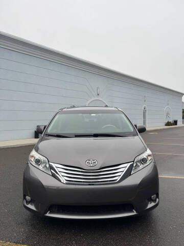 2014 Toyota Sienna Limited 7-Passenger