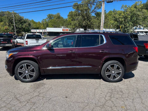 2017 GMC Acadia Denali