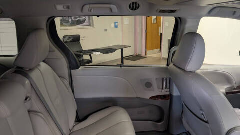2012 Toyota Sienna