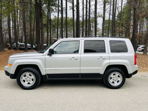 2014 Jeep Patriot for sale at H&C Auto in Oilville VA