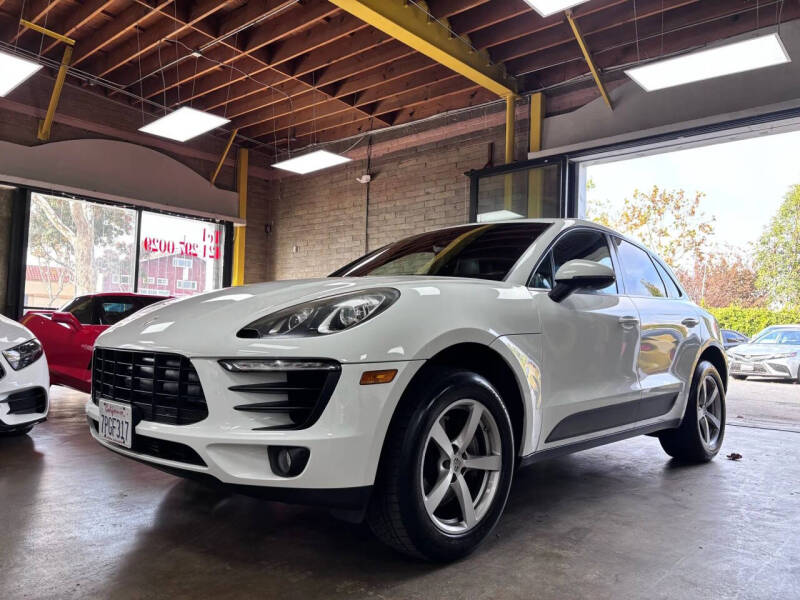 2017 Porsche Macan