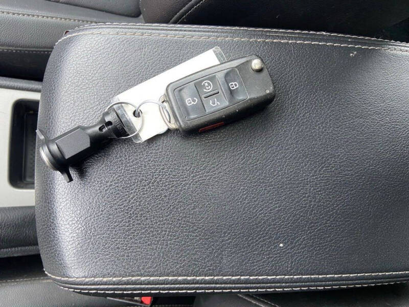 2020 Volkswagen Passat R-Line