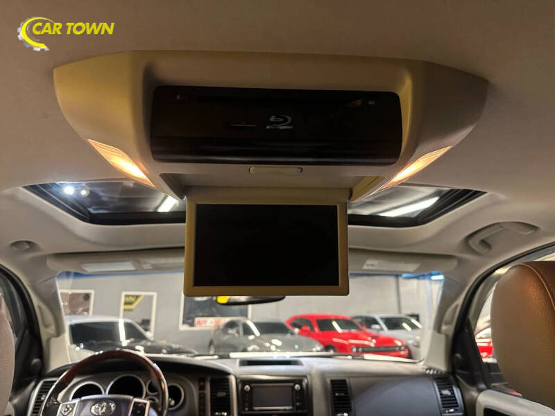 2017 Toyota Sequoia Platinum