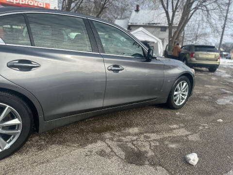 2014 Infiniti Q50 Premium