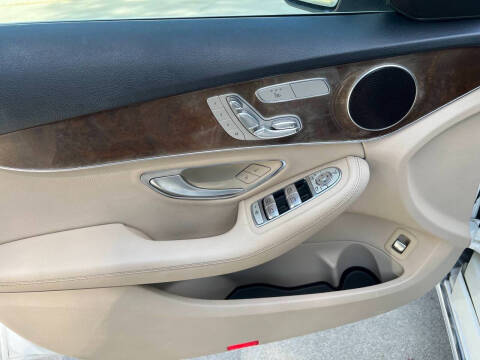 2017 Mercedes-Benz C-Class C 300