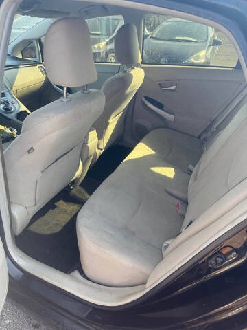 2013 Toyota Prius Two