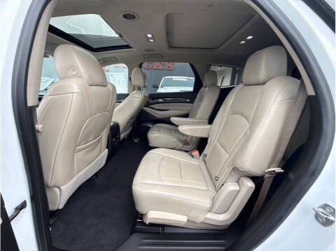 2020 Buick Enclave Essence