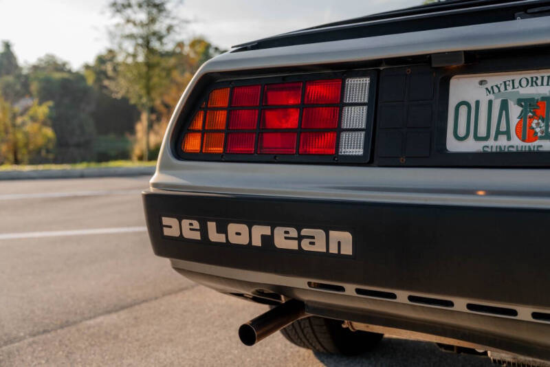 1981 DeLorean DMC-12