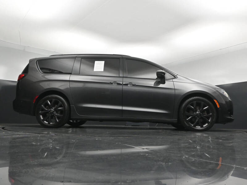 2019 Chrysler Pacifica Touring L Plus