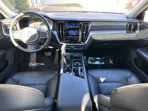 2024 Volvo S60 B5 Core Dark Theme