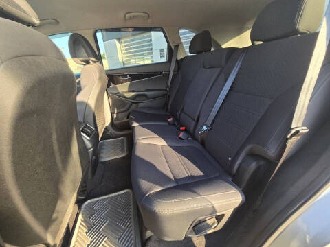 2016 Kia Sorento L