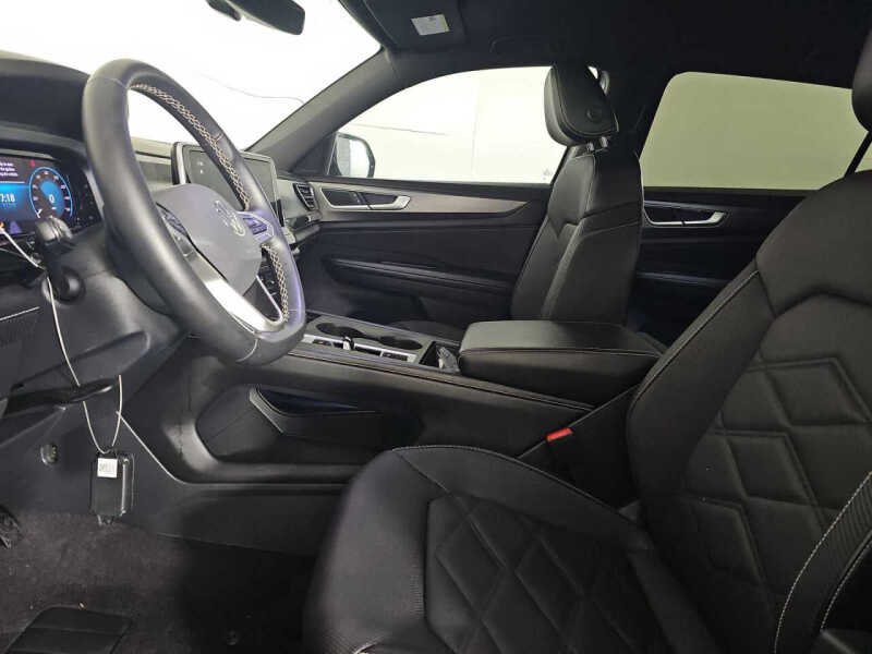 2024 Volkswagen Atlas Cross Sport SE