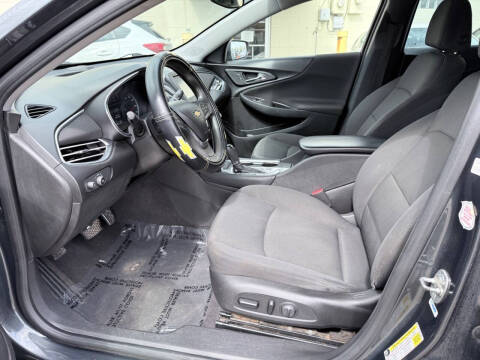 2017 Chevrolet Malibu LT
