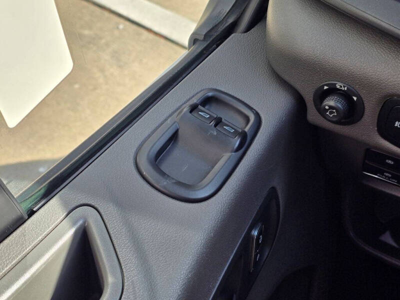 2022 Ford Transit 350 XLT