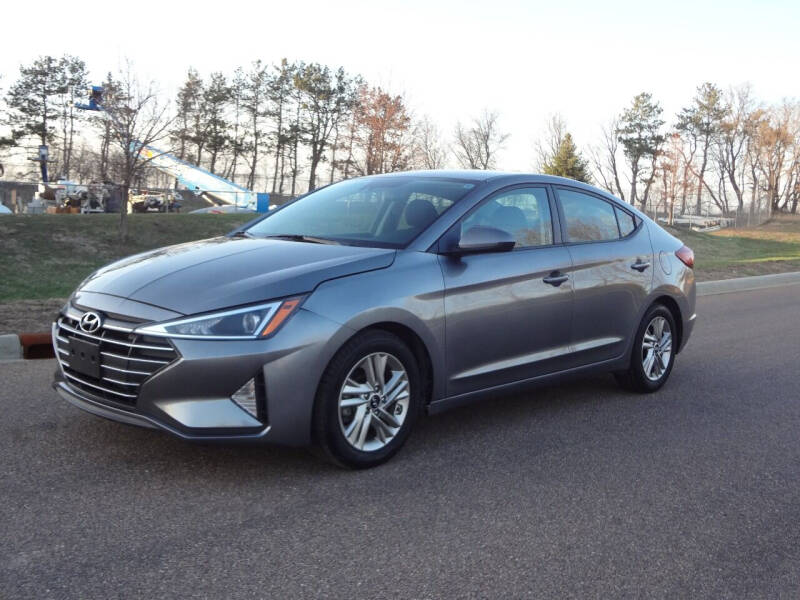 2020 Hyundai Elantra for sale at Garza Motors in Shakopee MN