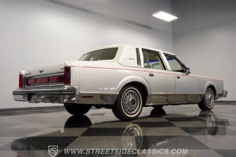 1984 Lincoln Town Car