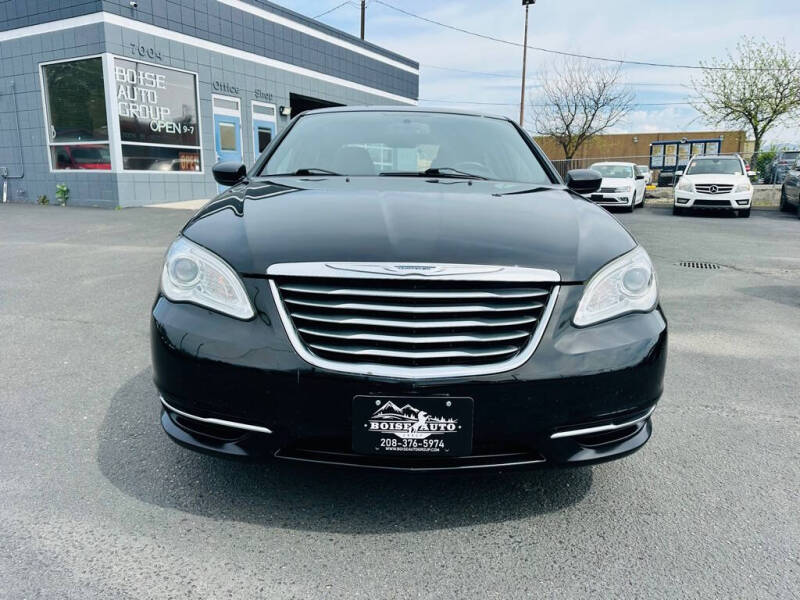 2012 Chrysler 200 Touring
