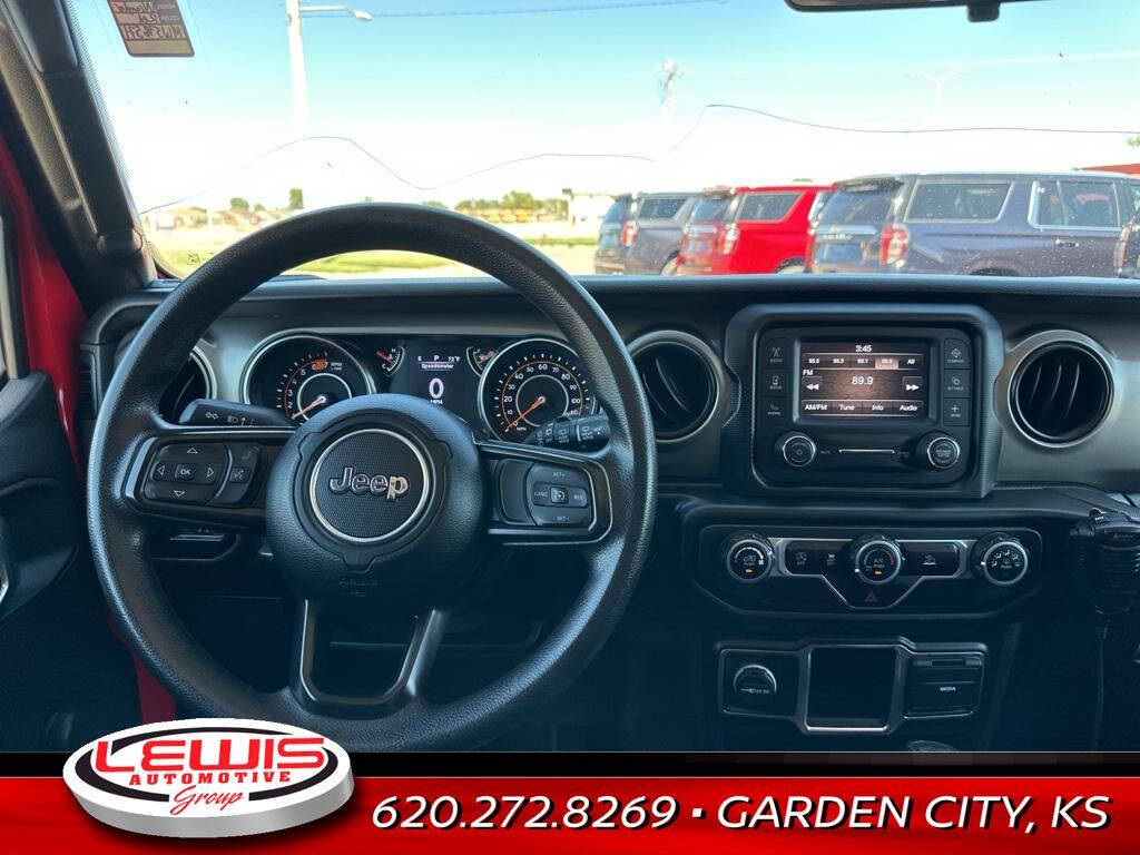 2021 Jeep Wrangler Unlimited for sale at Lewis Chevrolet of Garden City in Garden City, KS