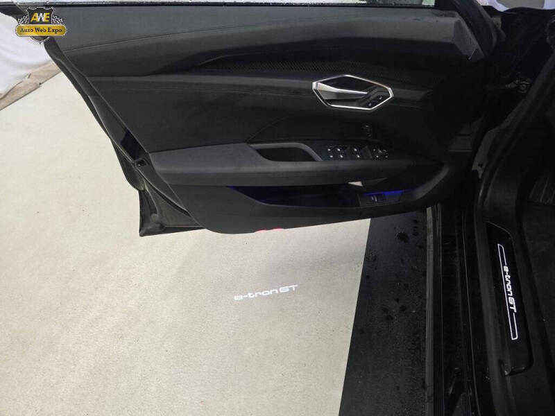 2022 Audi e-tron GT quattro Prestige