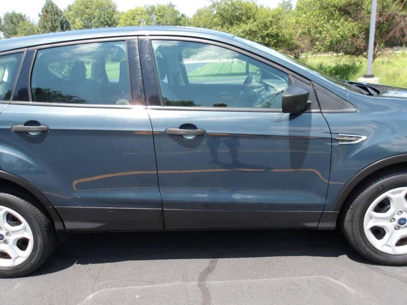 2019 Ford Escape S