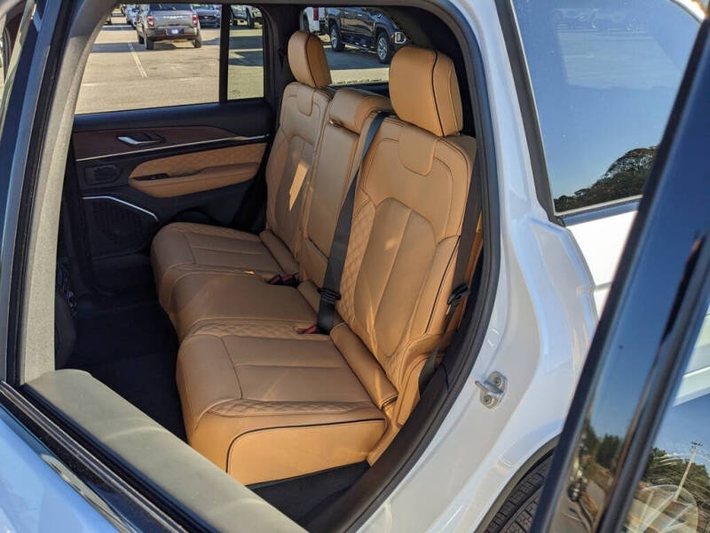 2025 Jeep Grand Cherokee Summit