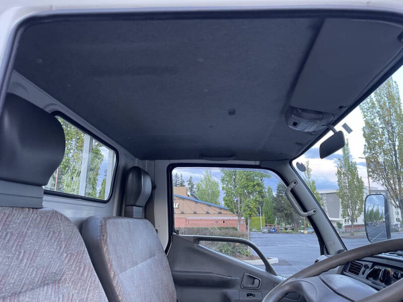 1998 Mitsubishi Canter