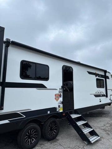 2024 Forest River Surveyor