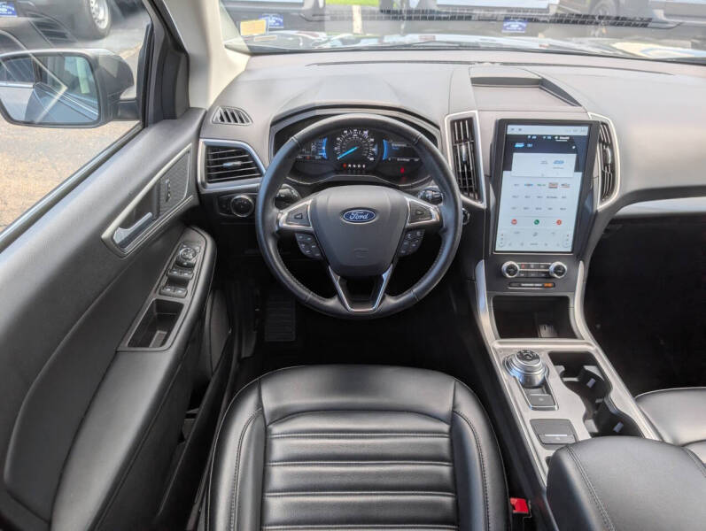 2024 Ford Edge