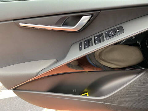 2025 Kia Niro Plug-In Hybrid EX