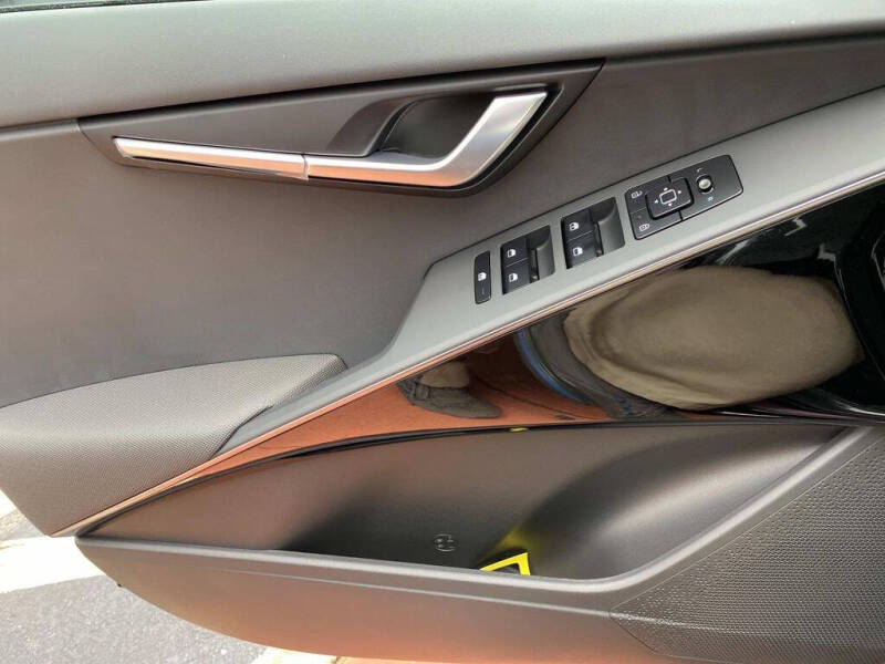 2025 Kia Niro Plug-In Hybrid EX