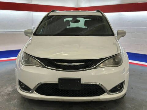 2017 Chrysler Pacifica