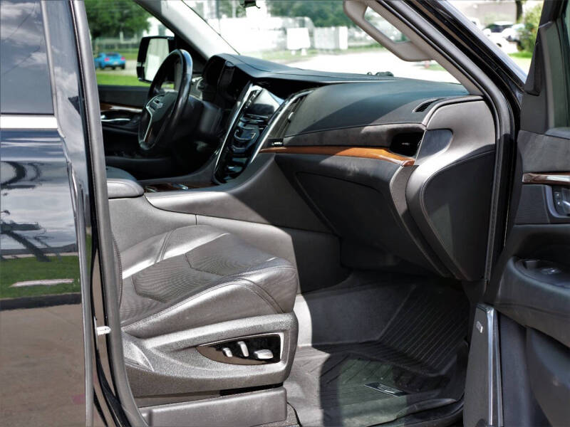 2020 Cadillac Escalade Premium Luxury