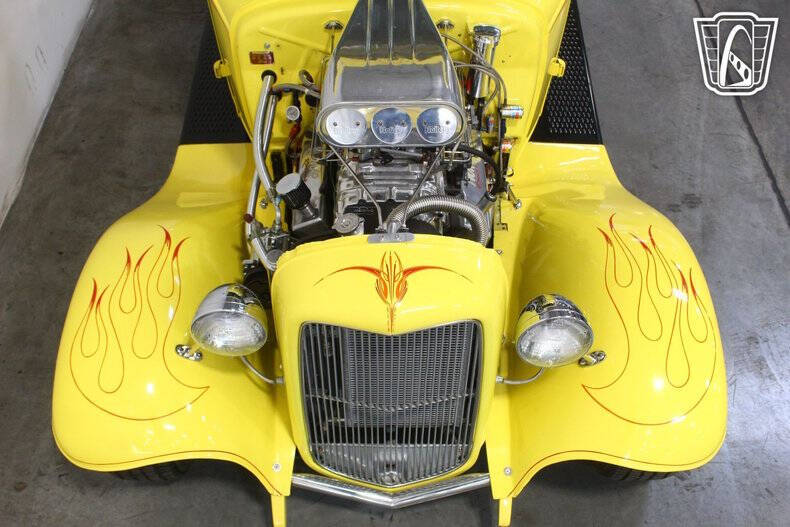 1932 Ford F-100
