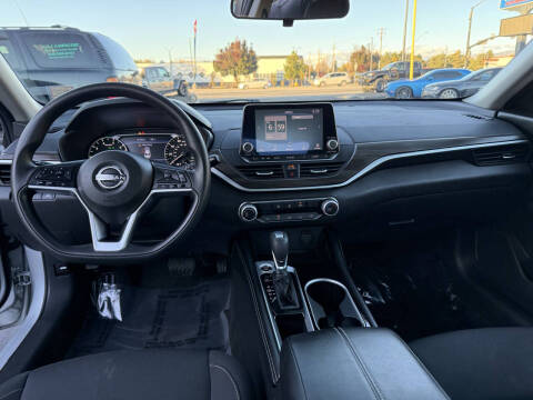 2023 Nissan Altima 2.5 SV