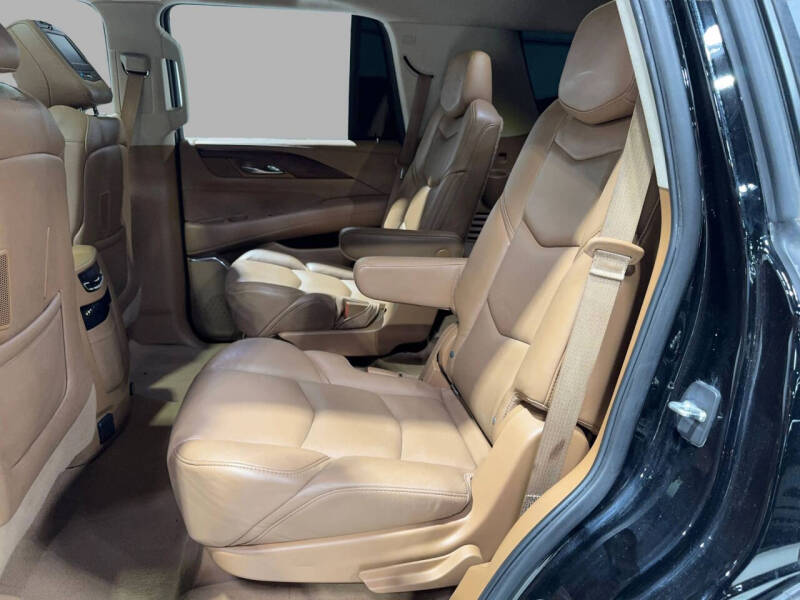 2016 Cadillac Escalade Platinum