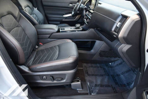 2023 Nissan Pathfinder Platinum