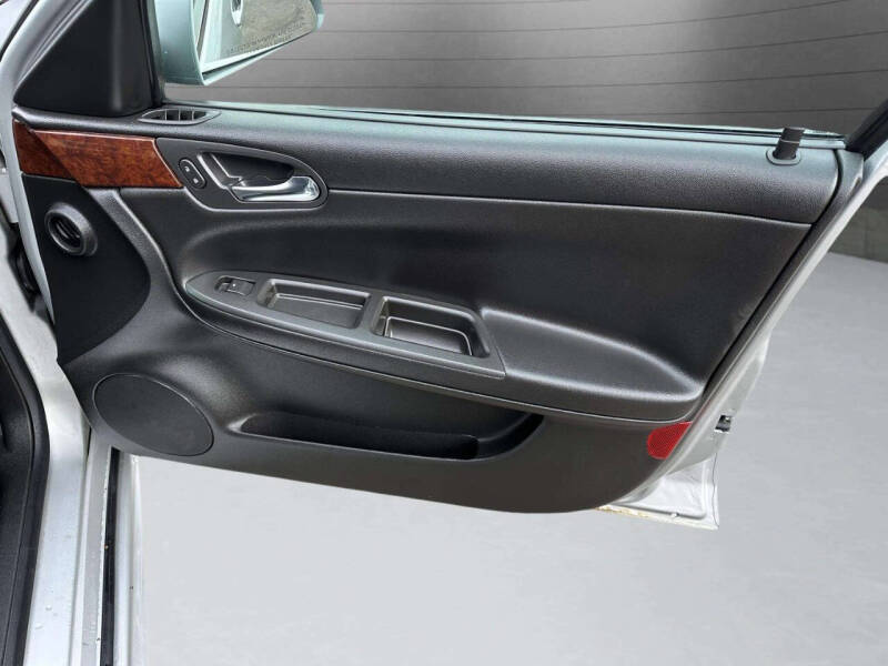 2011 Chevrolet Impala LT