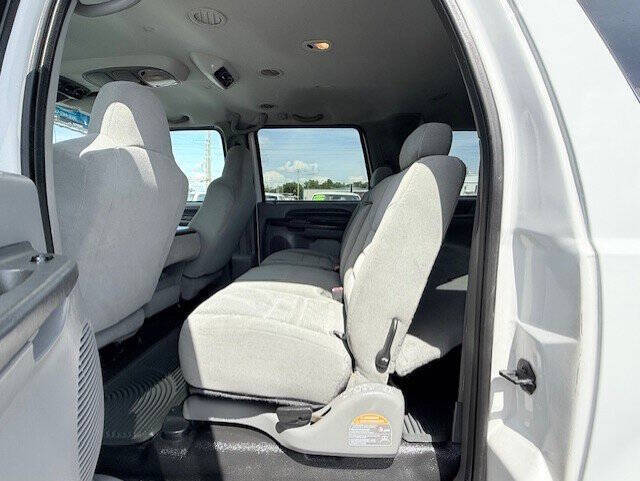 2003 Ford Excursion XLT