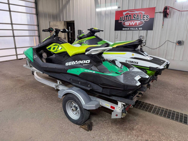 2021 Yamaha EX