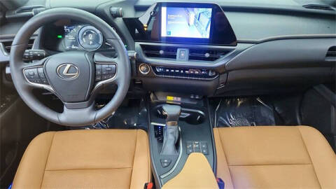 2023 Lexus UX 250h Premium