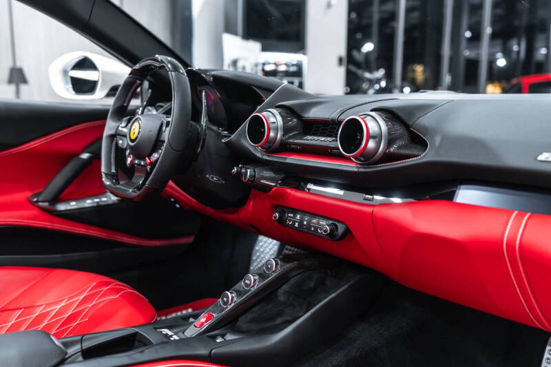 2023 Ferrari 812 GTS