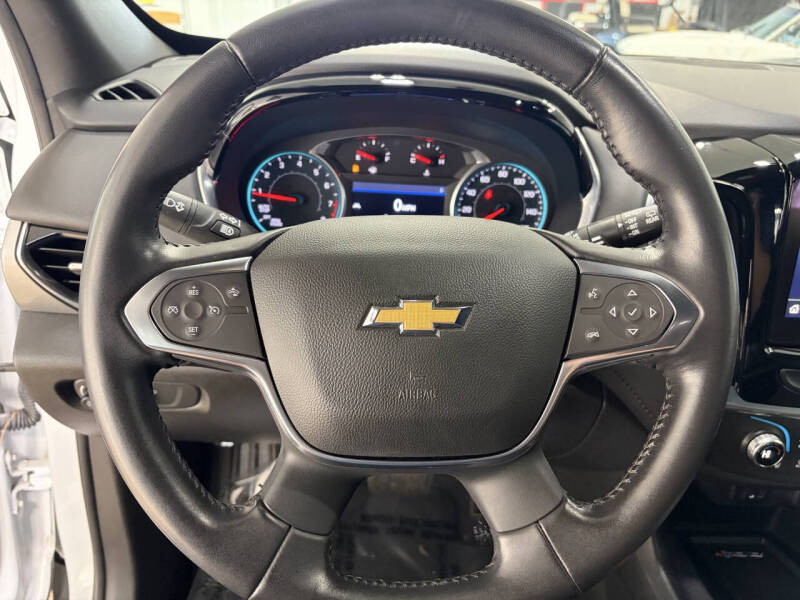 2022 Chevrolet Traverse LT Cloth