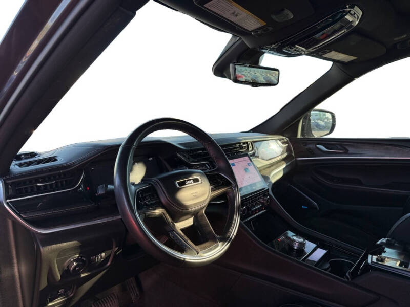 2022 Jeep Grand Cherokee Overland