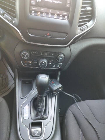 2019 Jeep Cherokee Latitude