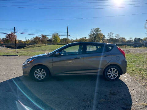 2013 Hyundai Accent GS