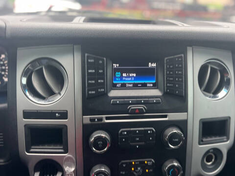 2017 Ford Expedition EL XLT