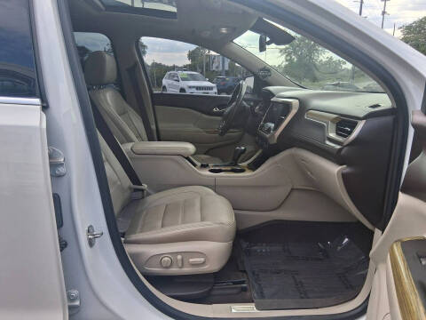 2017 GMC Acadia Denali